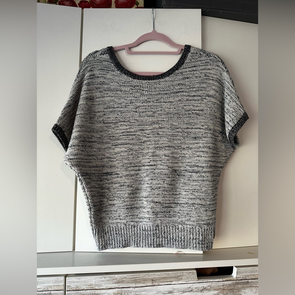 ✨ Banana Republic Marled Knit Cap Sleeve Sweater Top Small